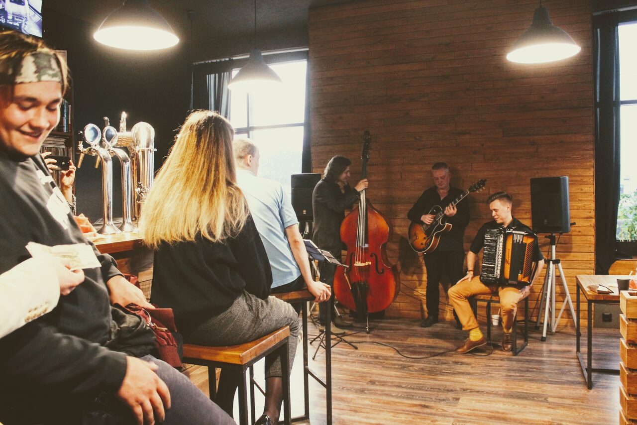 Арендовать SOUL - МУЗЫКАЛЬНЫЙ БУФЕТ. Лофт в Гатчине