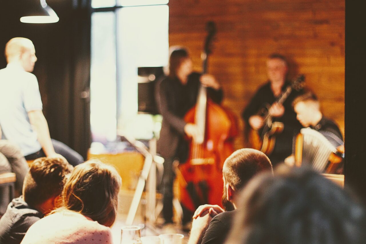 Арендовать SOUL - МУЗЫКАЛЬНЫЙ БУФЕТ. Лофт в Гатчине