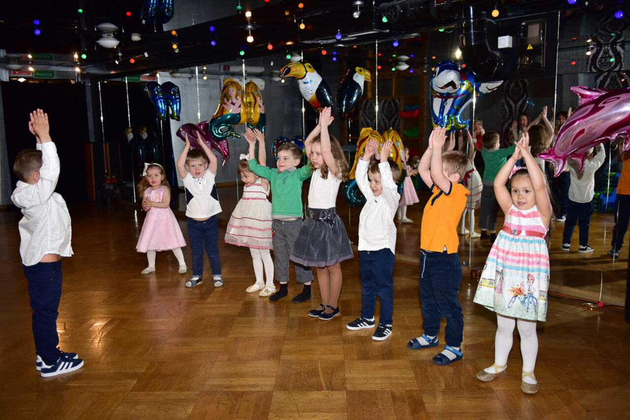 Арендовать Стильный зал для занятий и праздничных мероприятий