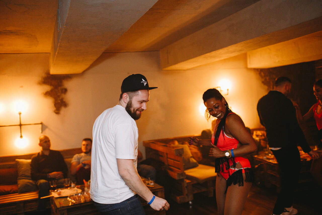 Арендовать Questmakers Большой зал в дизайнерском двухуровневом лофте