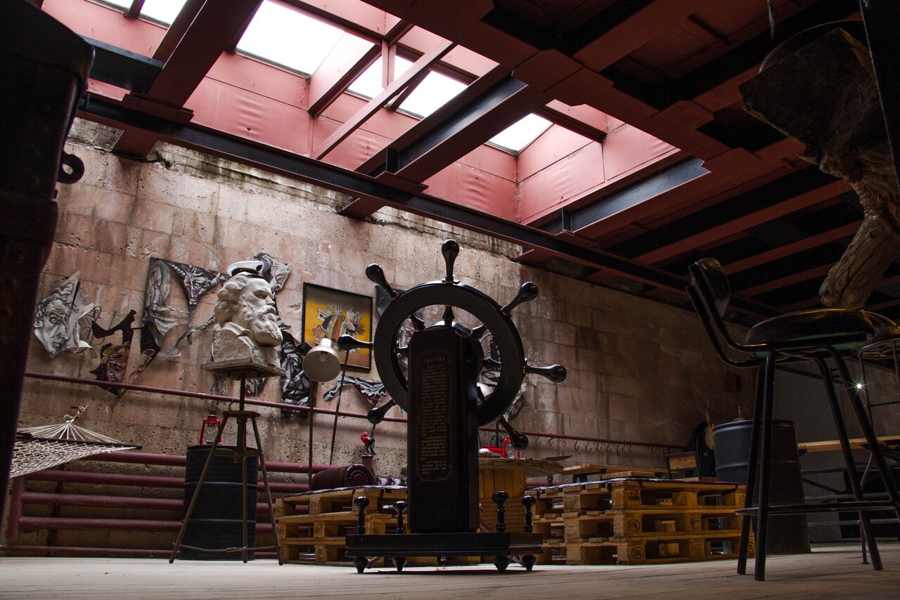 Арендовать Лофт в морском стиле в Екатеринбурге