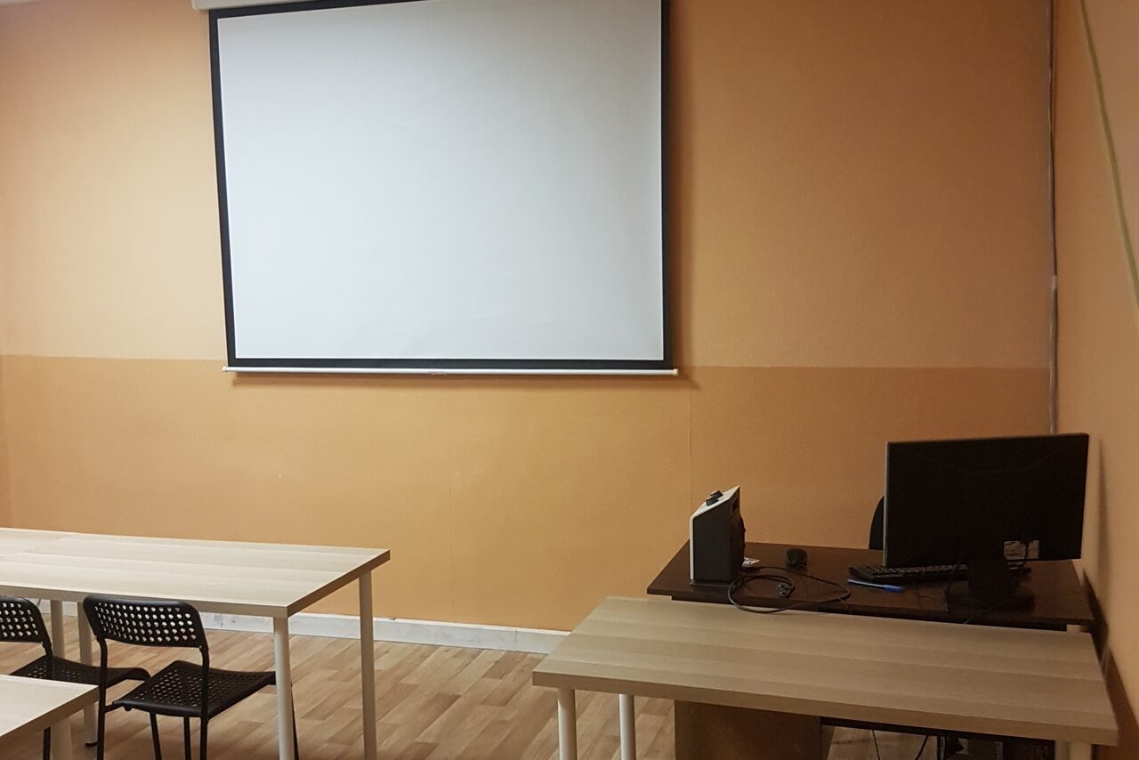 Арендовать Hall for training on Vasileostrovskaya