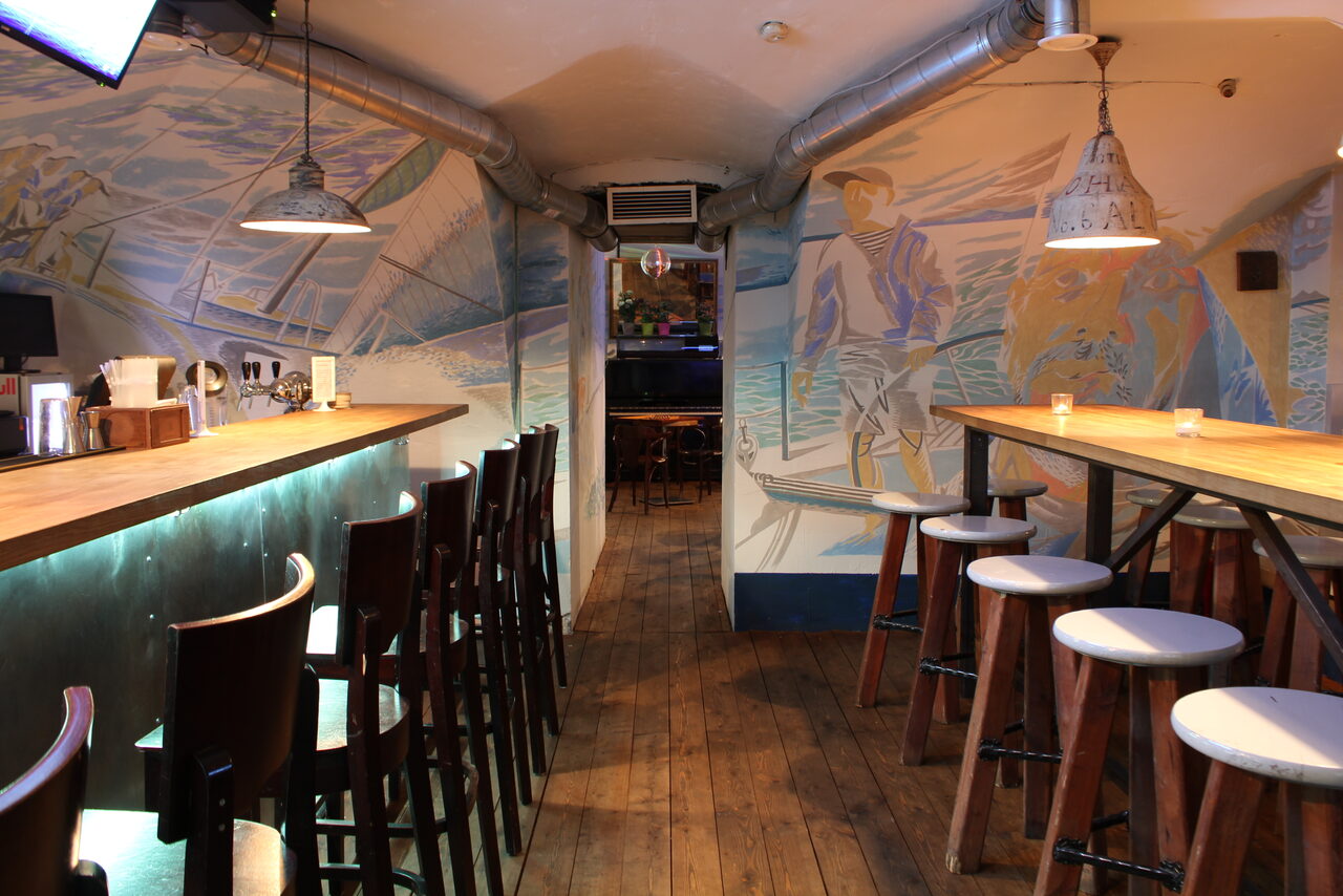 Арендовать Яхтенный бар на Пяти Углах