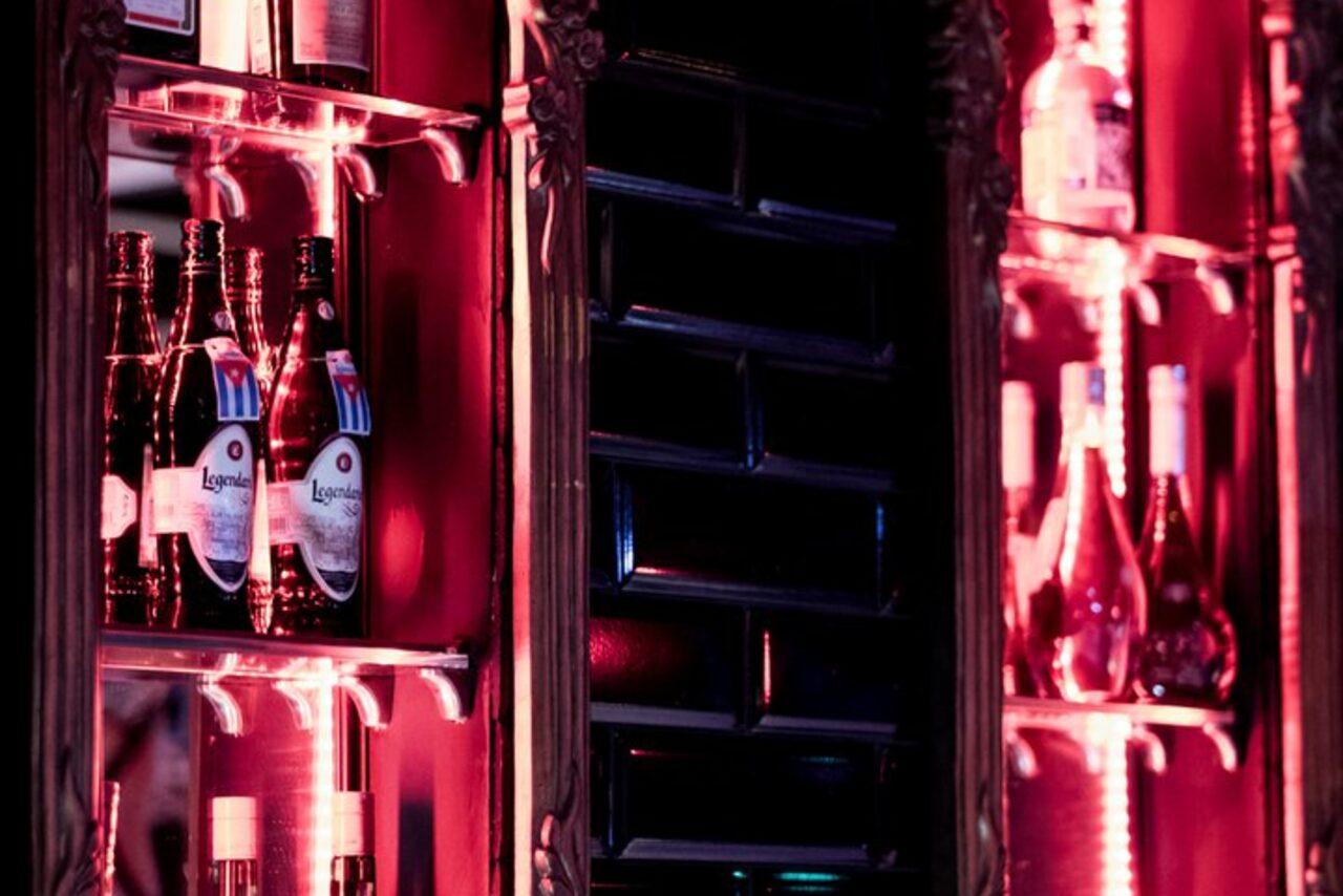 Арендовать ДОУТРА.RU Универсальная площадка на Кузнецком Мосту