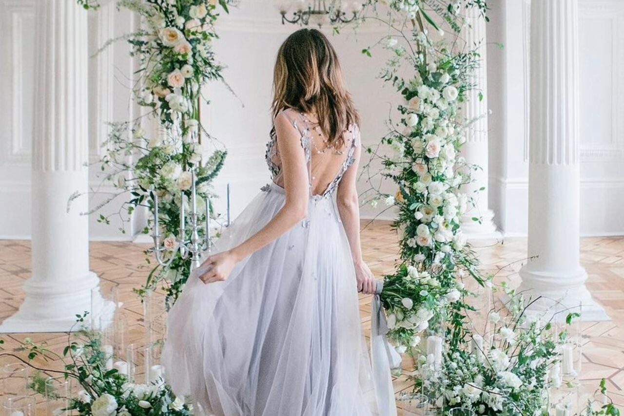 Арендовать Светлый лофт с колоннами