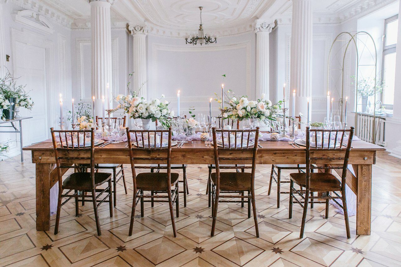 Арендовать Светлый лофт с колоннами