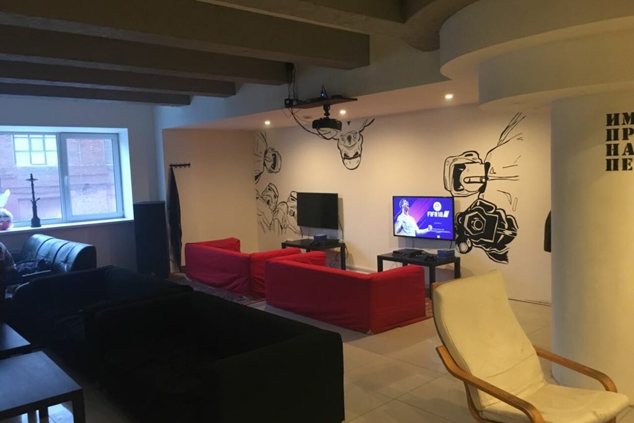 Арендовать Двухэтажное лофт-пространство