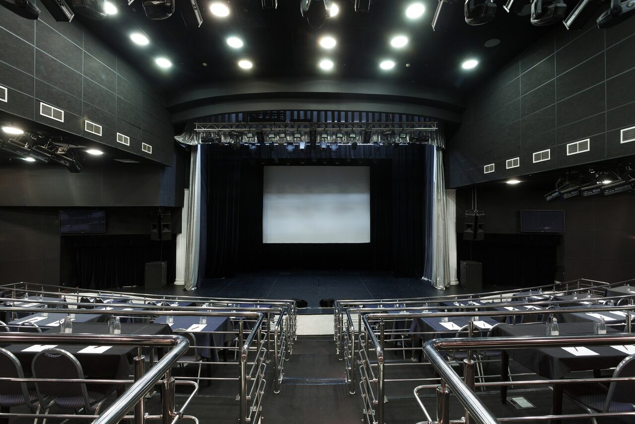 Арендовать Borodino Hall (Бородино-Холл)