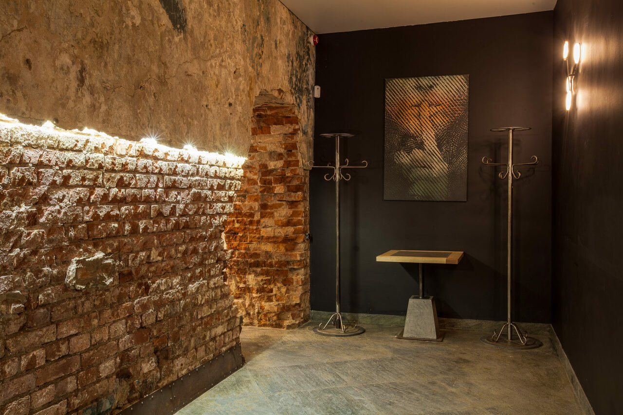 Арендовать Loft for Friends. Авторский лофт с верандой 