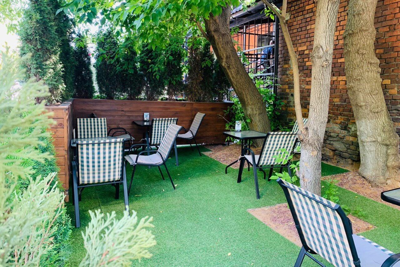 Арендовать Loft for Friends. Авторский лофт с верандой 