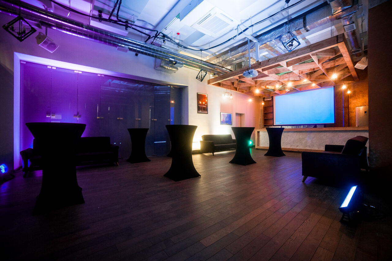 Арендовать Универсальный лофт для частных мероприятий