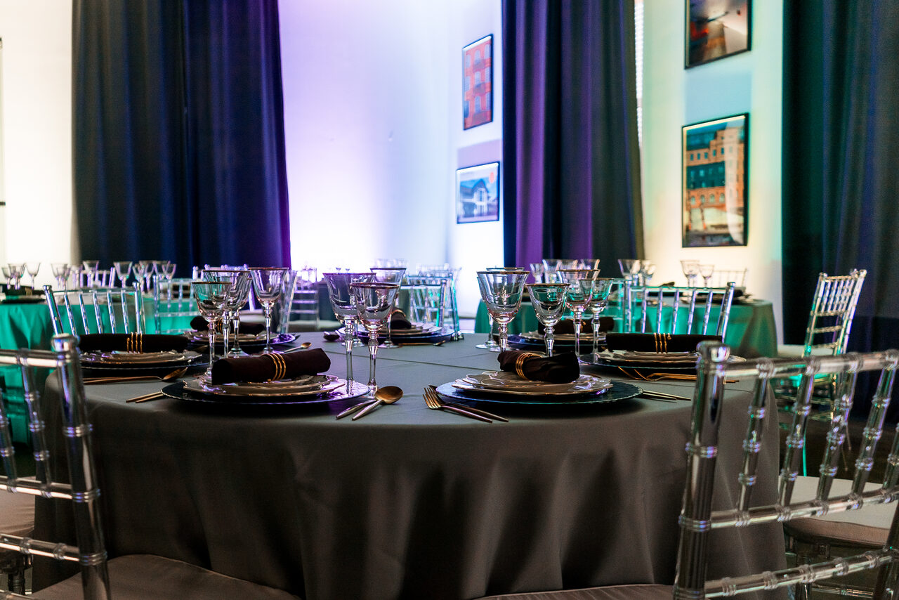 Арендовать Универсальный лофт для частных мероприятий