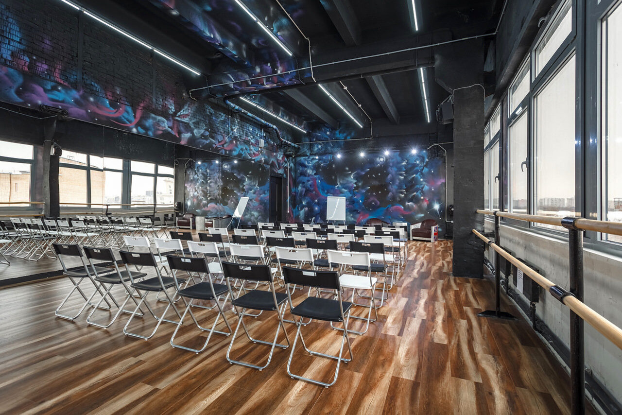 Арендовать Gold&Dance Необычный зал для деловых мероприятий