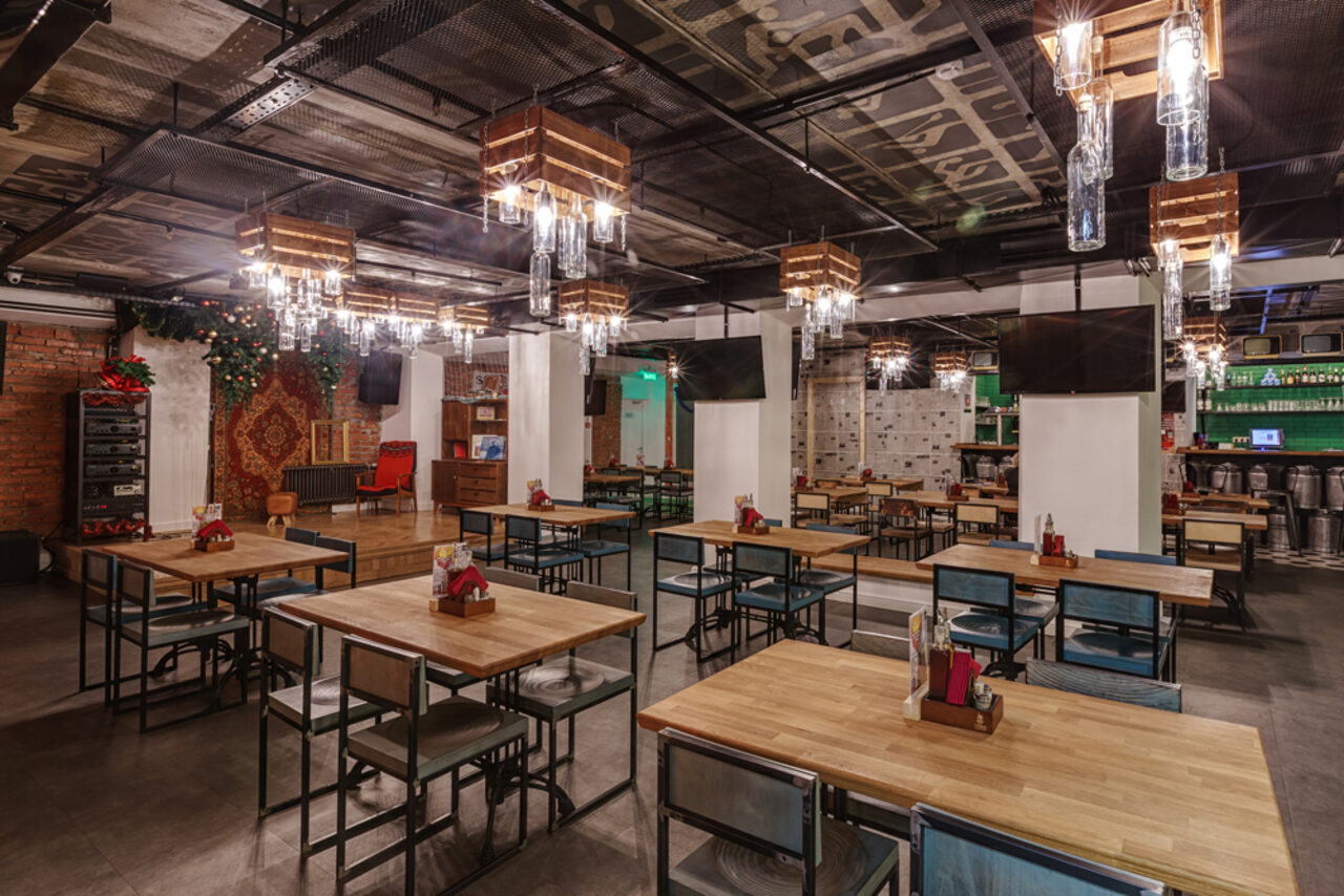 Арендовать Стилизованный лофт-бар для праздников