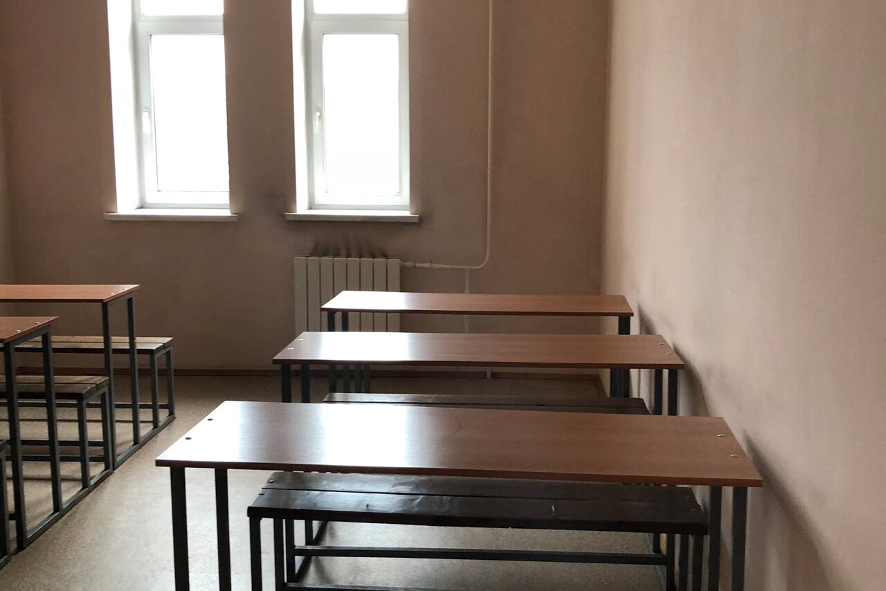 Арендовать АНО ВО Гуманитарный Институт Маленькая аудитория