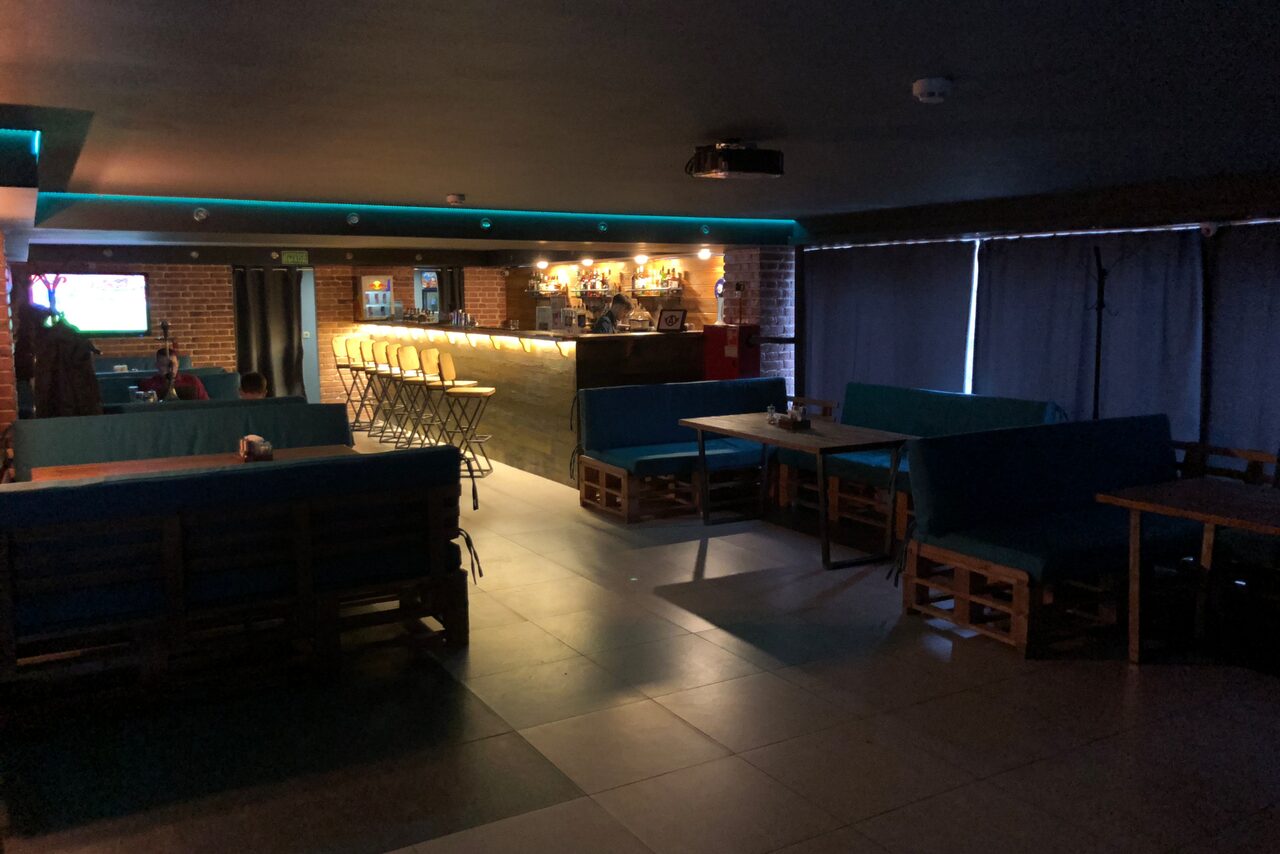 Арендовать Garage Pub