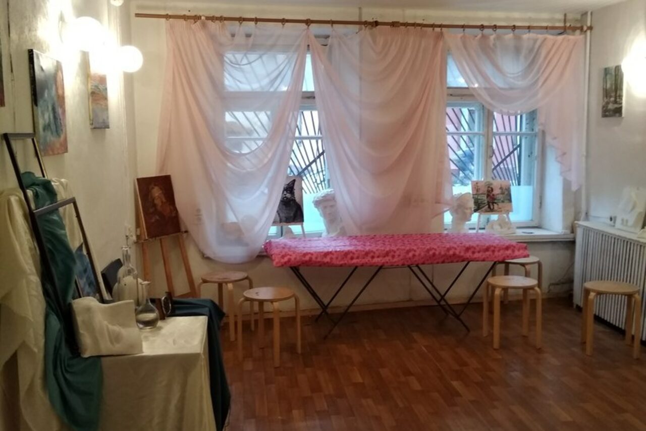 Арендовать Творческий лофт в центре СПб