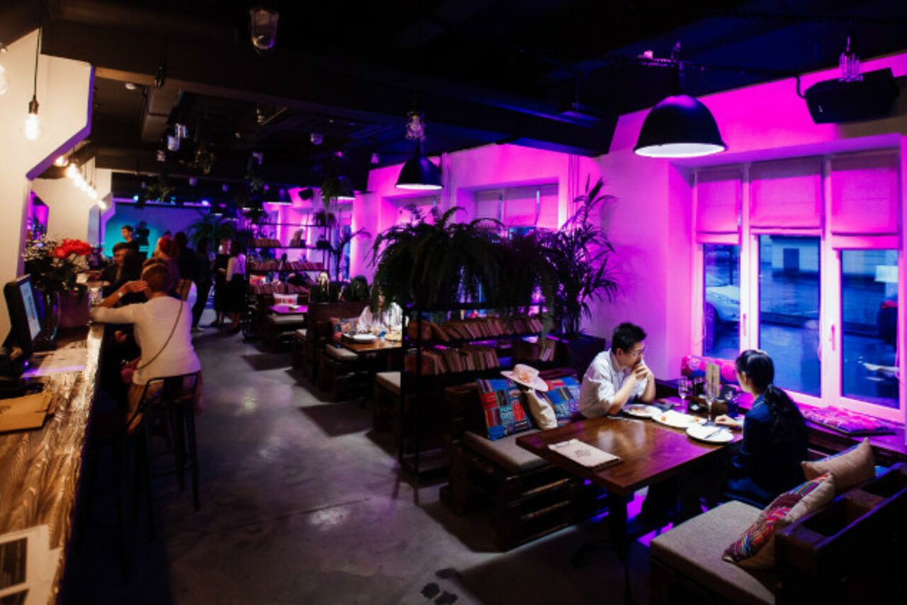 Арендовать Metropolis Kitchen & Bar 