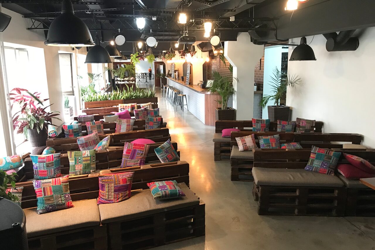 Арендовать Metropolis Kitchen & Bar 