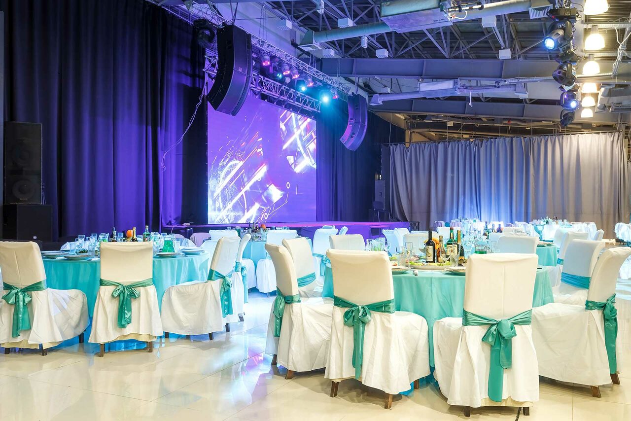 Арендовать X-perience Hall Лофт-холл со сценой и гримерными комнатами