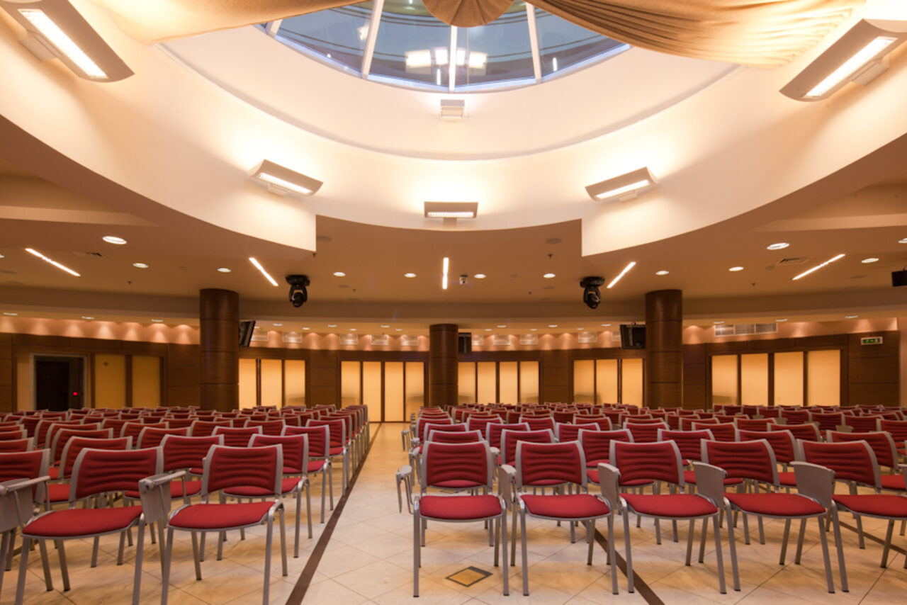 Арендовать Конференц-зал "Полюс"