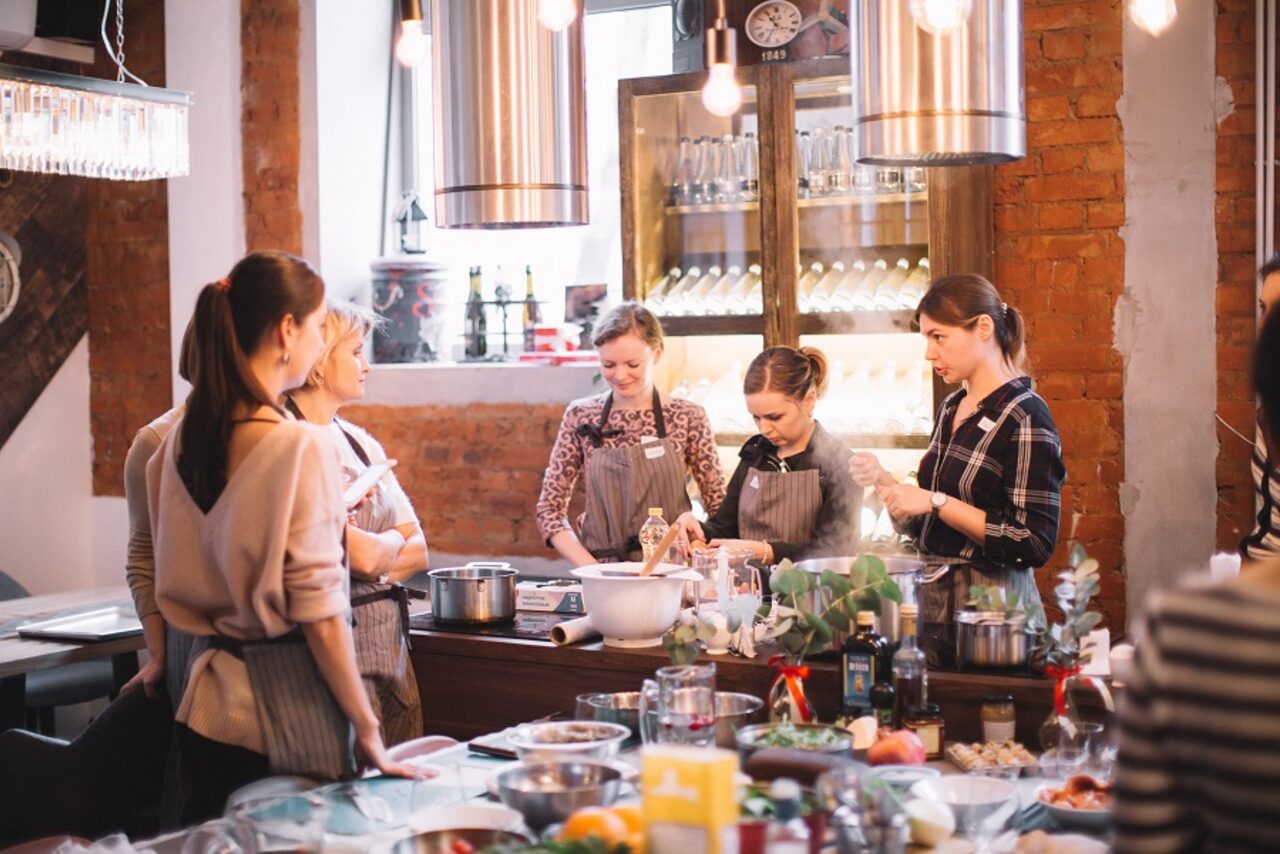 Арендовать ГАСТРОПАБ URBAN KITCHEN. Большой зал