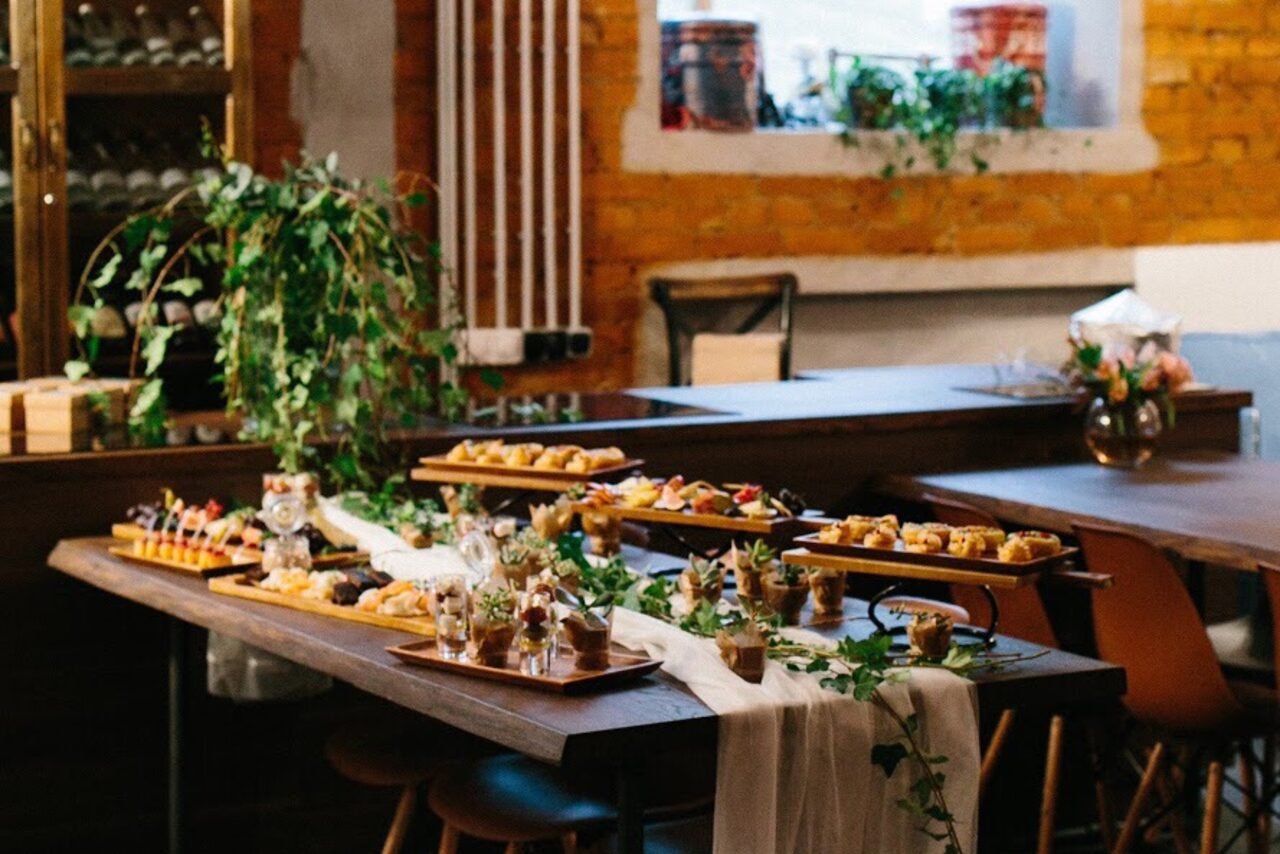 Арендовать ГАСТРОПАБ URBAN KITCHEN. Большой зал