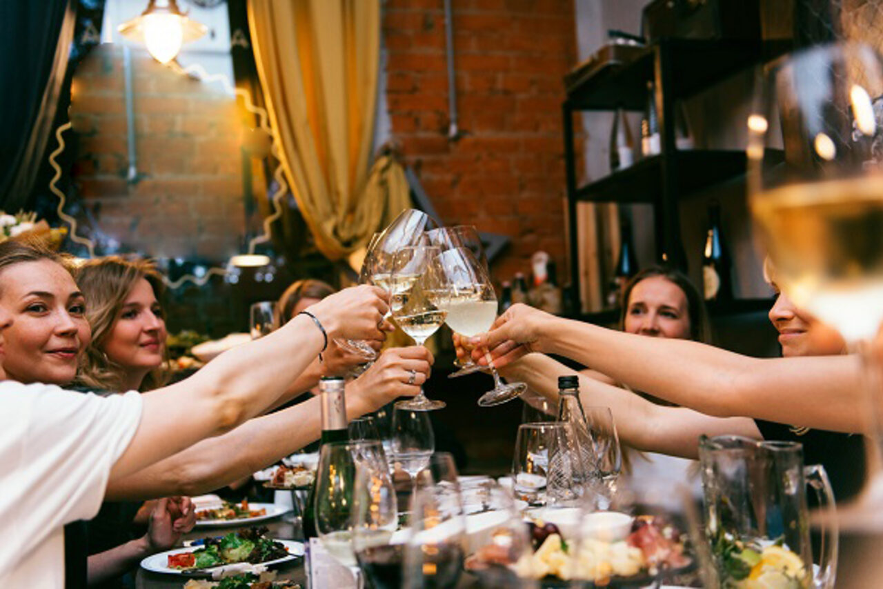 Арендовать ГАСТРОПАБ URBAN KITCHEN. Большой зал