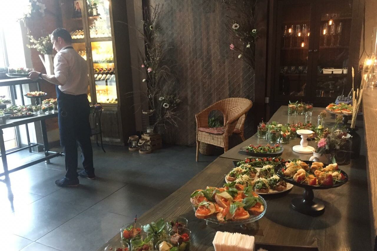 Арендовать ГАСТРОПАБ URBAN KITCHEN. Большой зал