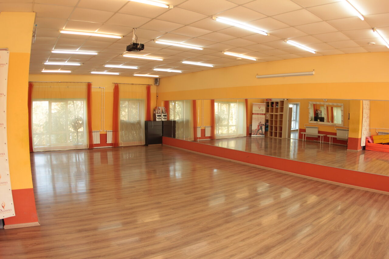 Арендовать Light dance hall
