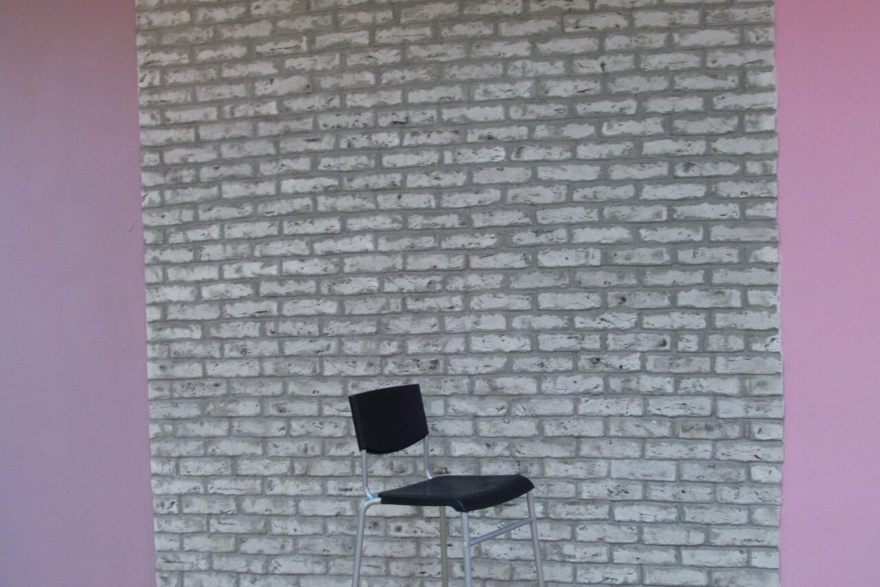 Арендовать ЛАуРА Академия Life-образования Минималистичный лофт