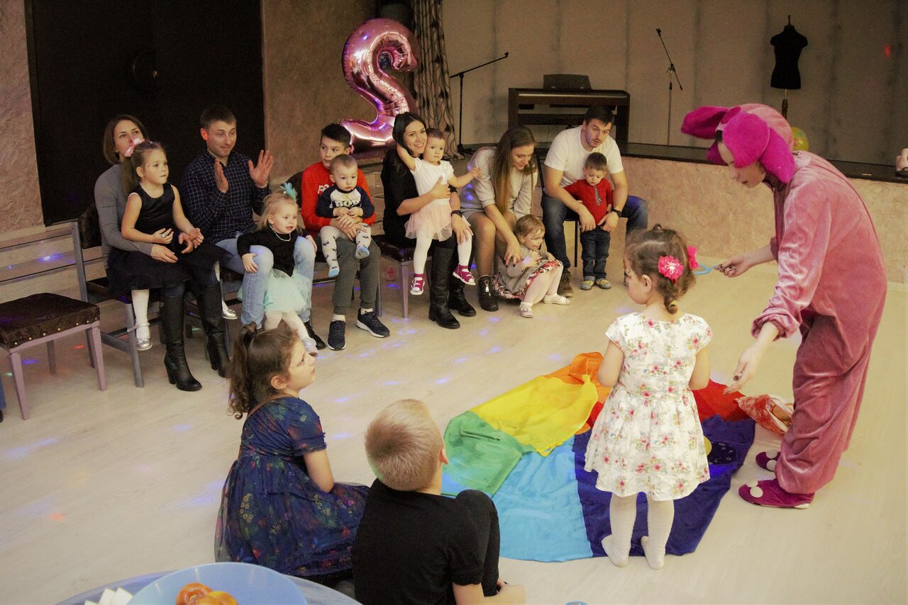 Арендовать ПримА'рт Светлый зал со сценой на юге СПБ