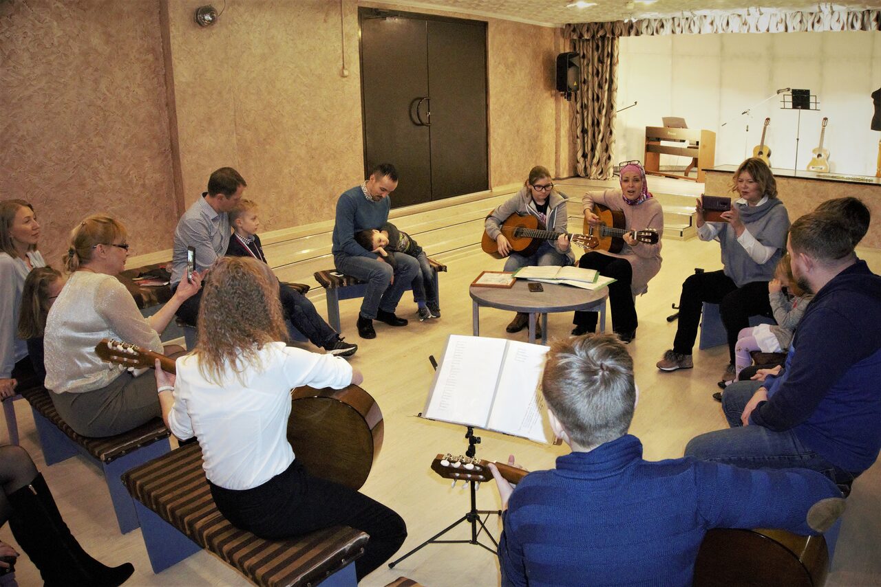 Арендовать ПримА'рт Светлый зал со сценой на юге СПБ