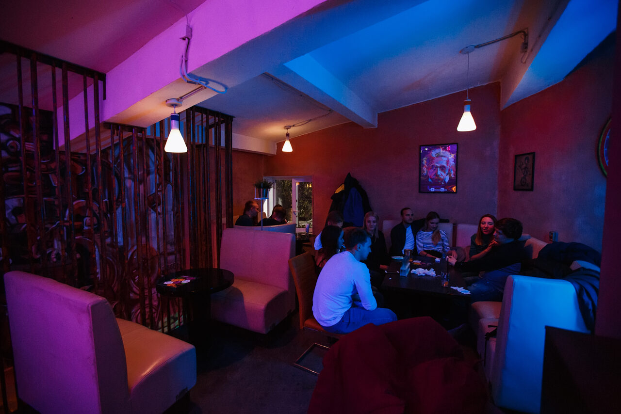 Арендовать Лофт у Спаса Пространство в центре