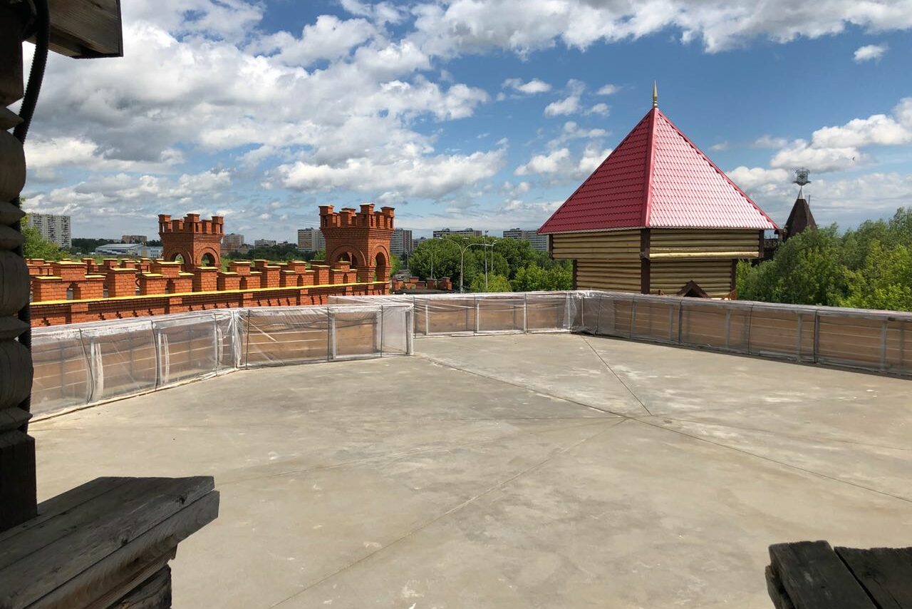 Арендовать VERNISSAGE Малая крыша для мероприятий