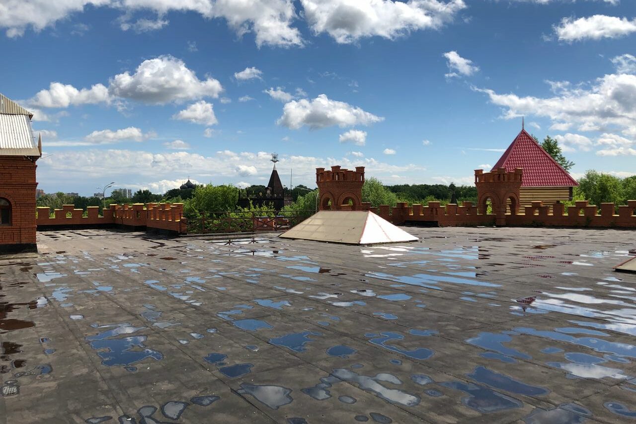 Арендовать VERNISSAGE Большая крыша для мероприятий