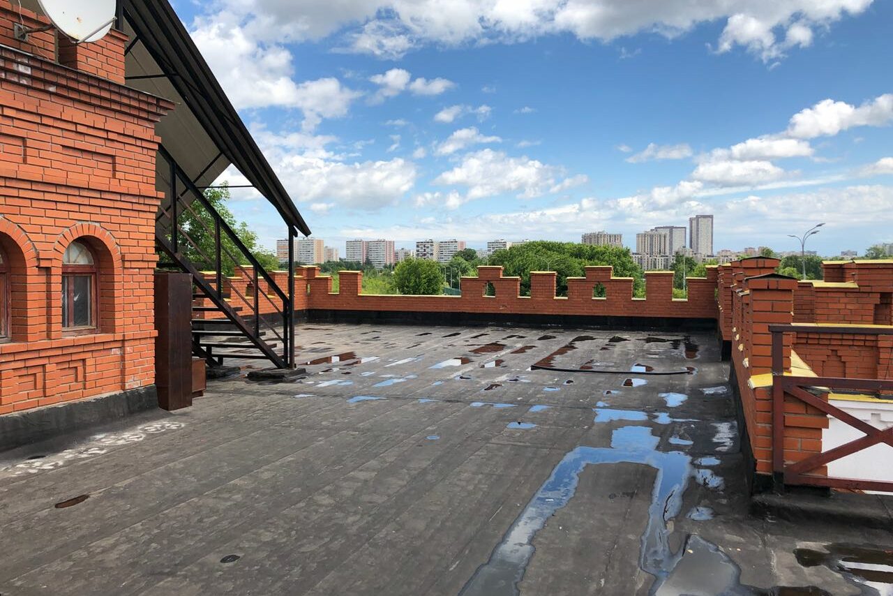 Арендовать VERNISSAGE Большая крыша для мероприятий