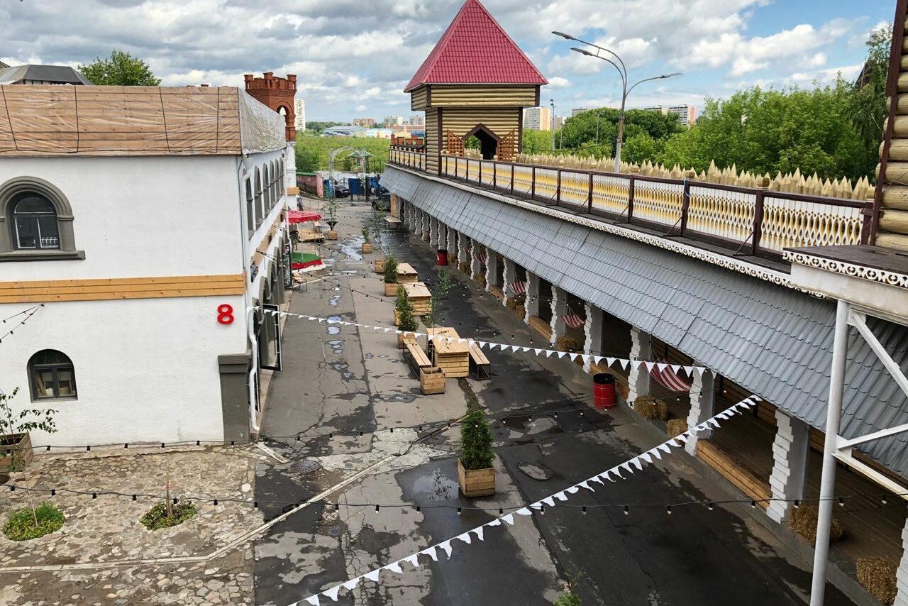 Арендовать VERNISSAGE Уличная зона для масштабных событий