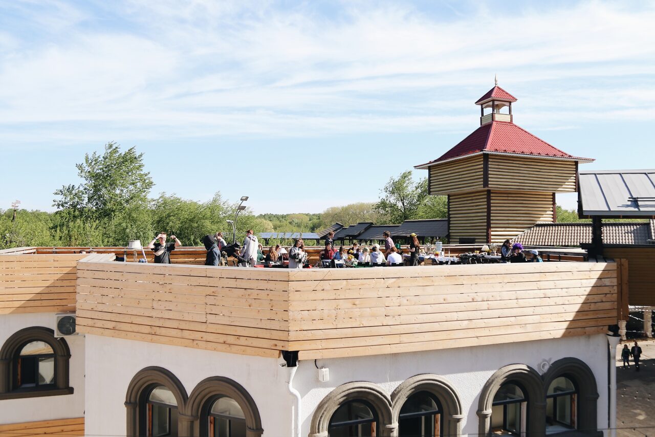 Арендовать VERNISSAGE Творческий квартал