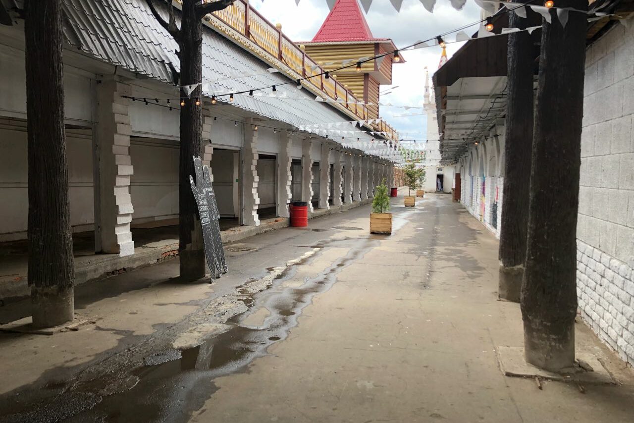 Арендовать VERNISSAGE Творческий квартал