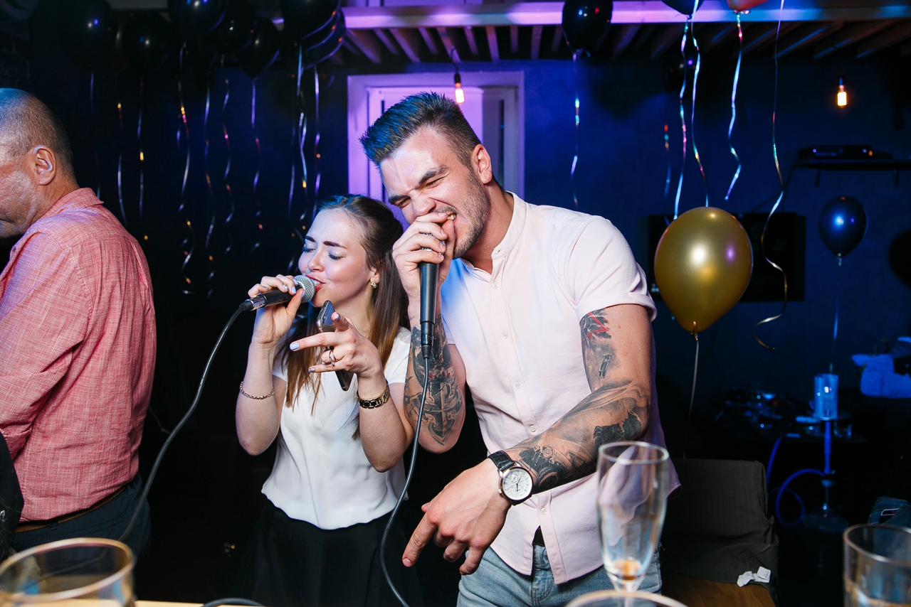 Арендовать Karaoke bar in the city centre
