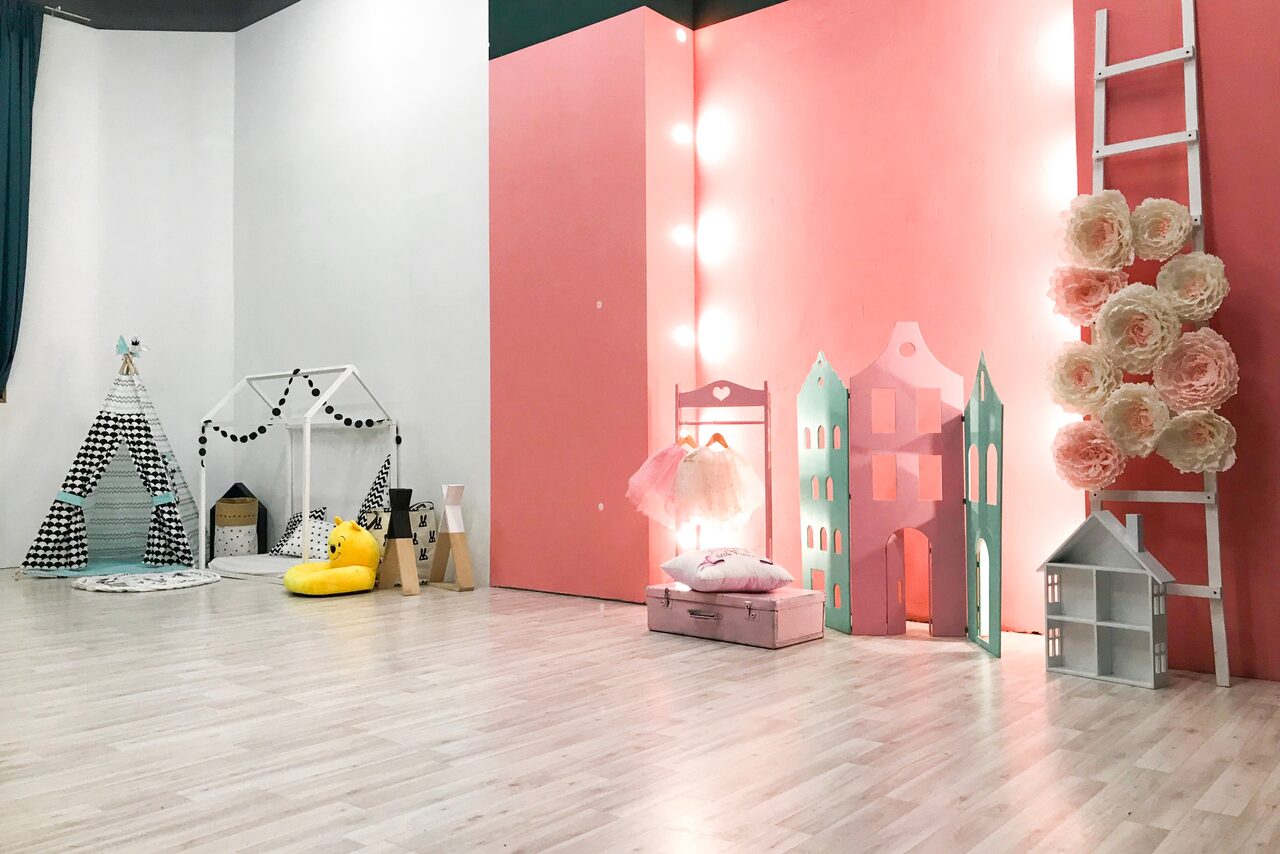 Арендовать Pantone.studio