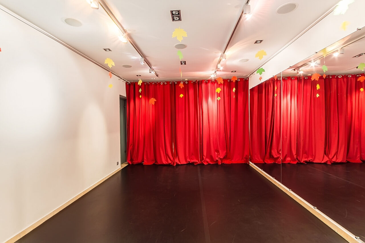 Арендовать Просторная площадка под мероприятия