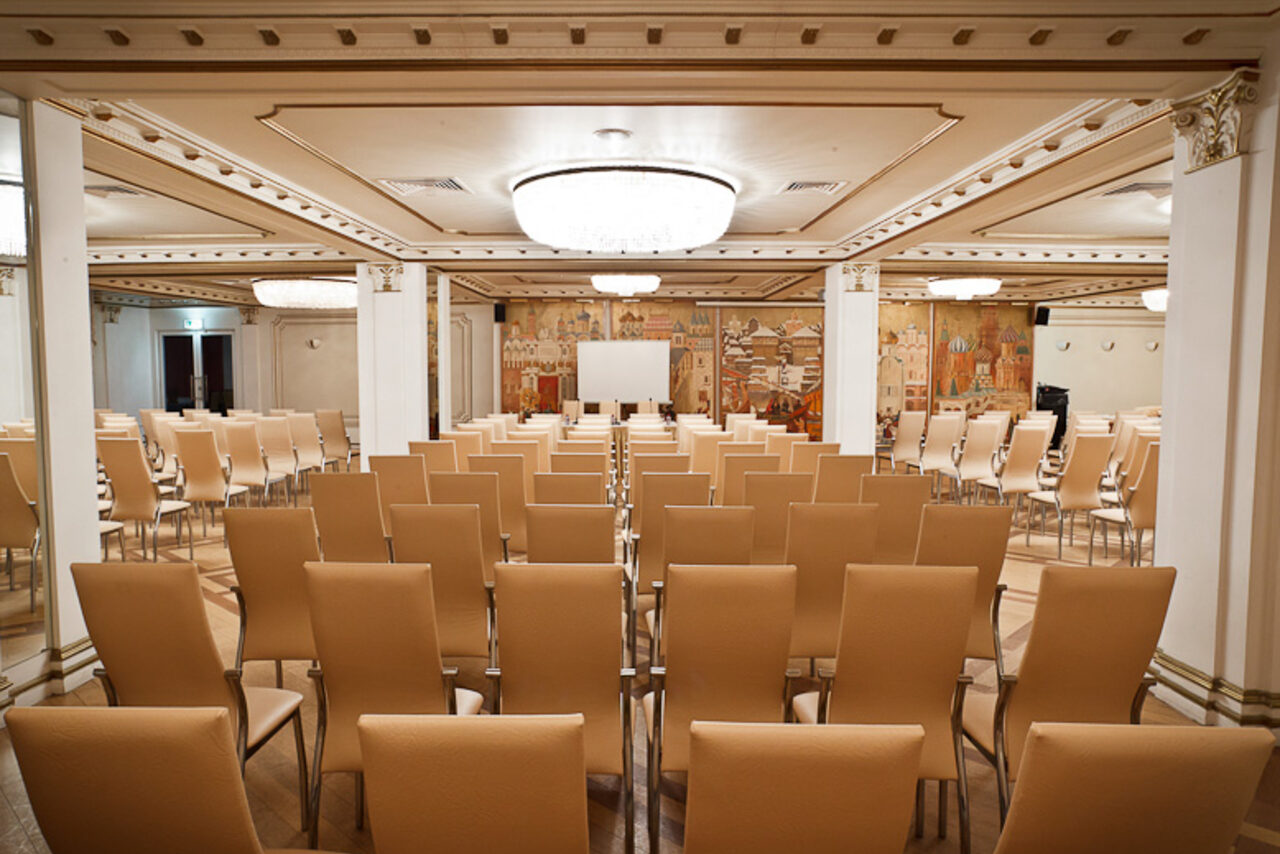 Арендовать Конференц-центр Отеля "Москва"