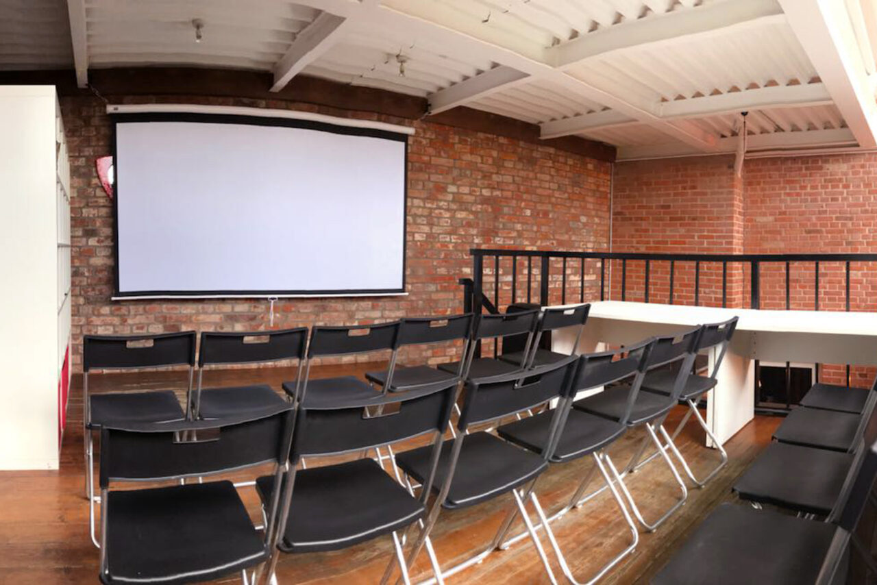 Арендовать Loft GL Тренинг-лофт с открытой верандой