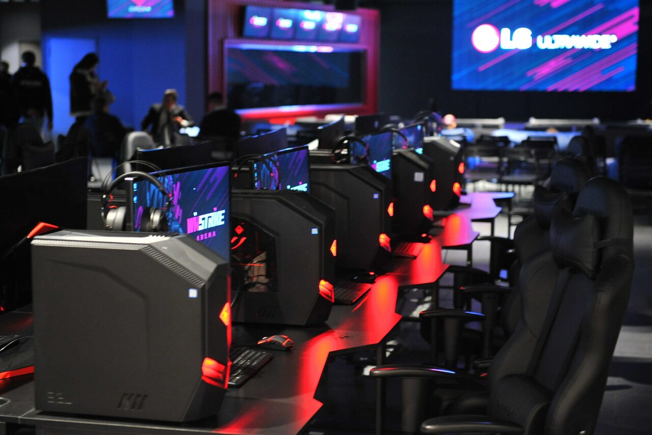 Арендовать Winstrike Arena