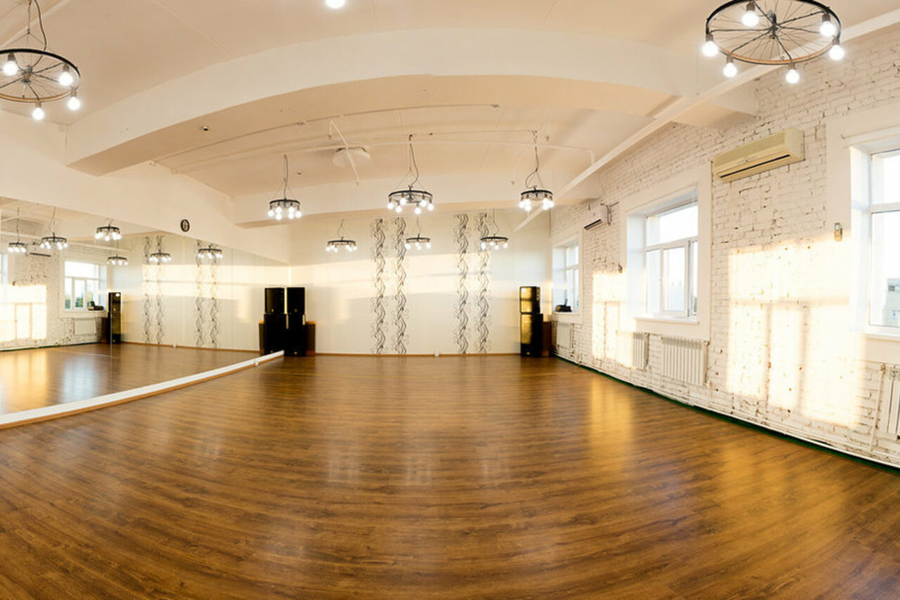 Арендовать Большой зал в стиле лофт