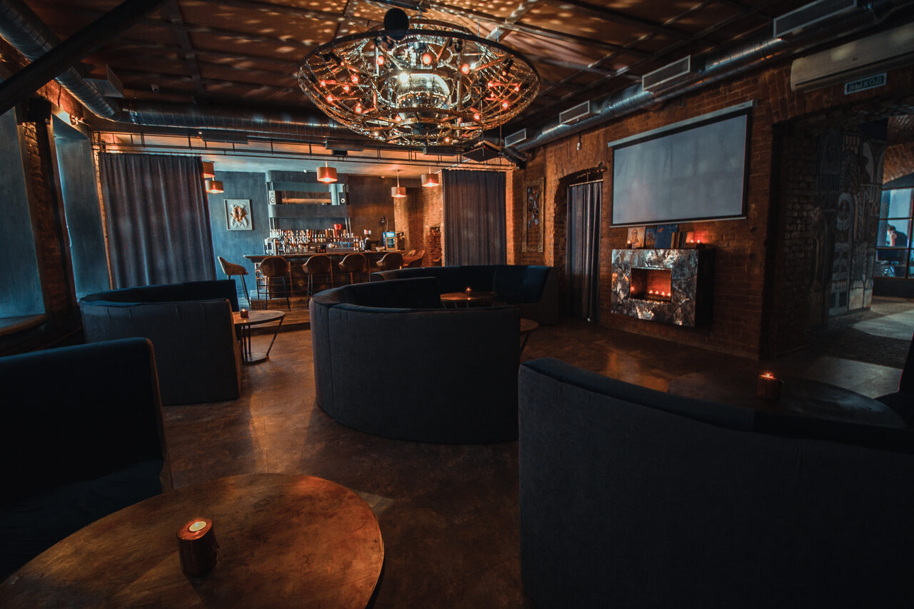 Арендовать Hedonist. Лаунж -лофт в историческом центре Петербурга