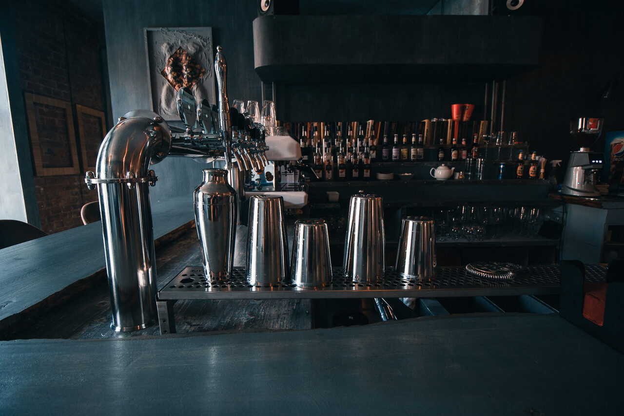 Арендовать Hedonist. Лаунж -лофт в историческом центре Петербурга