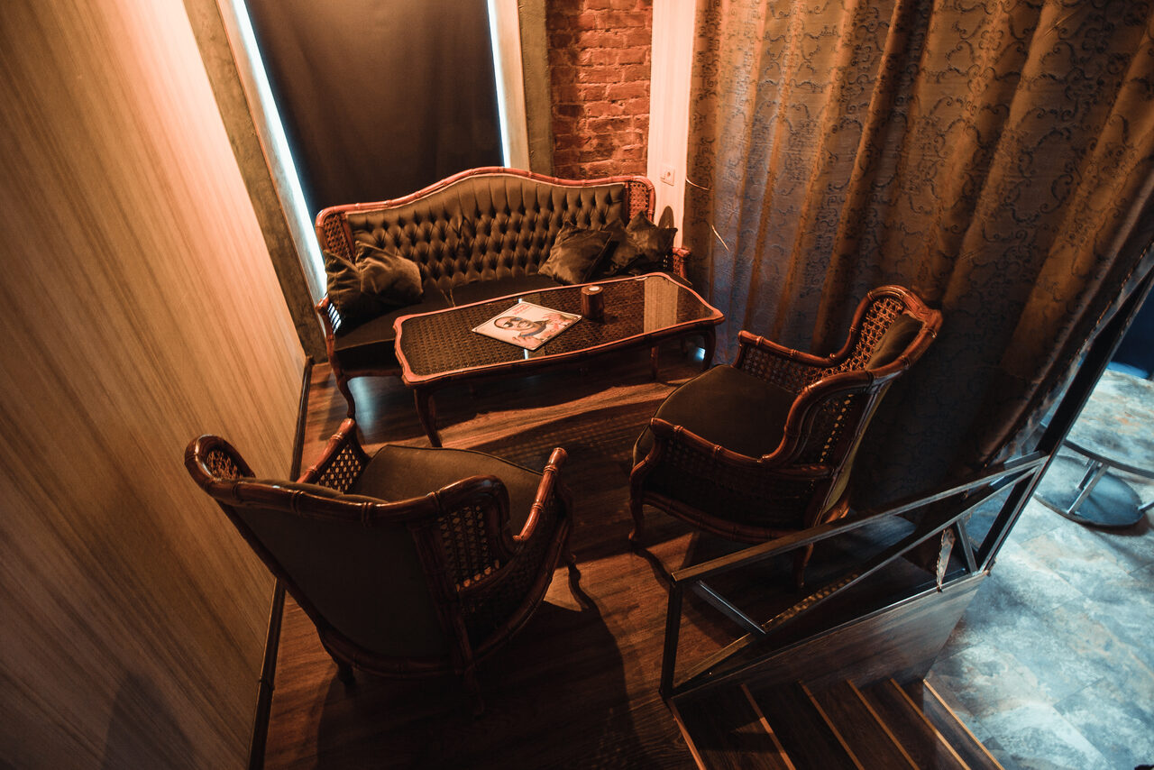 Арендовать Hedonist. Лаунж -лофт в историческом центре Петербурга